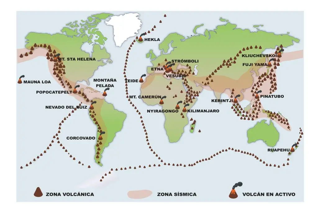 Mapa donde aparecen los volcanes activos y las zonas sismicas mas sensibles del planeta al movimiento de las placas tectonicas
