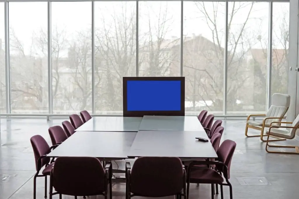 Organizar reuniones es una de las multiples tareas en las que estan involucrados los recepcionistas