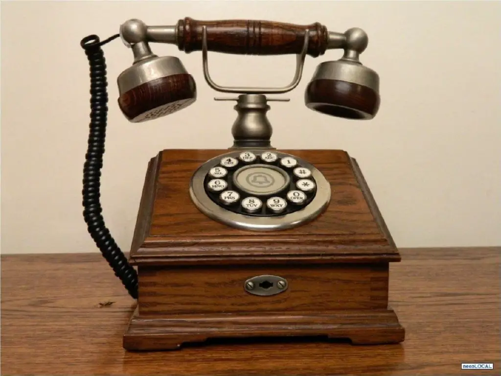 El teléfono creó una nueva forma de comunicación.