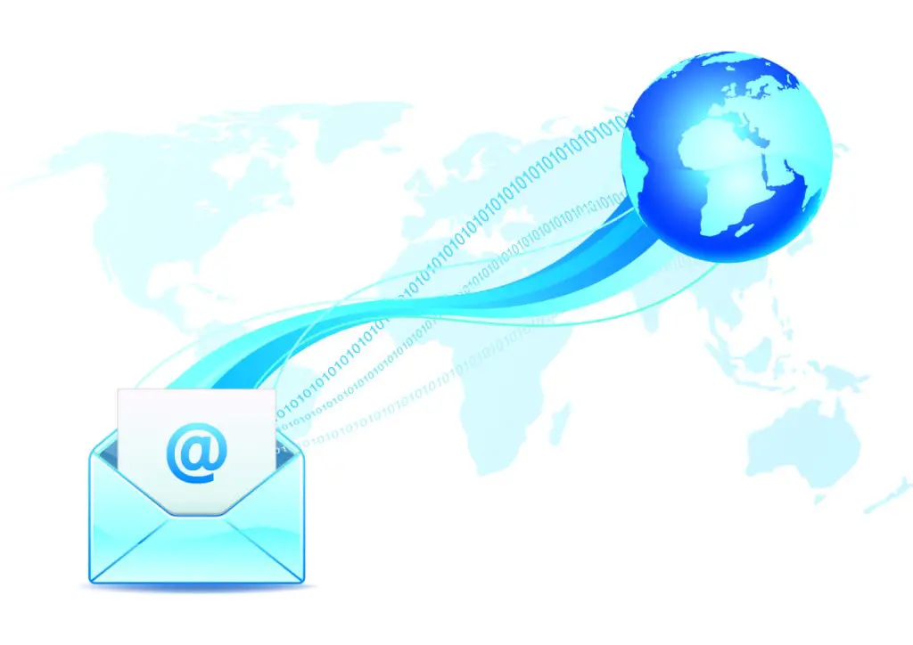 Los mensajes a través de correo electrónico son la forma más sencilla de intercambiar información con todo el mundo