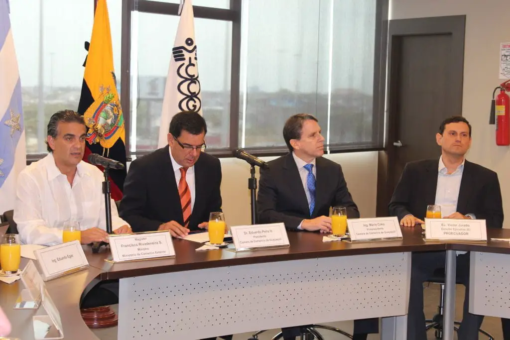 Miembros de la Cámara de Comercio de Guayaquil en Perú
