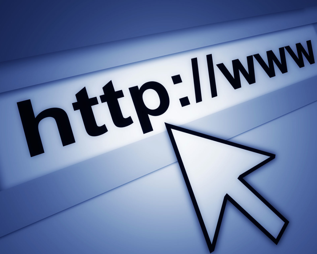 La URL es la direccion de una informacion que se encuentra en un determinado alojamiento o dominio de la red