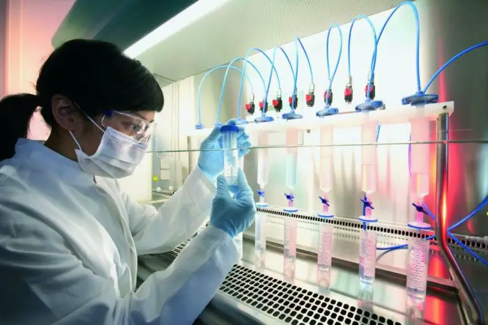 El metodo experimental se realiza normalmente en el laboratorio, al igual que el metodo observacional en condiciones controladas.jpg