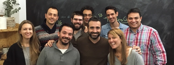 El equipo de Tutellus te recibe, sonriente, en uno de sus correos de bienvenida.